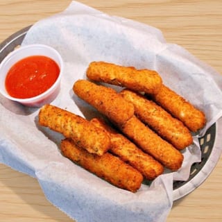 Mozzarella Sticks (8)